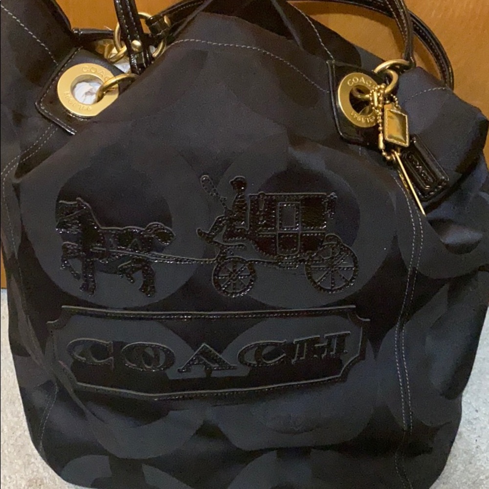 Coach tote purse Authentic